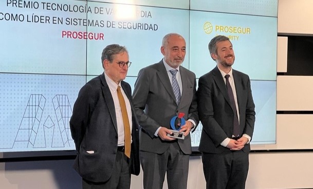 Prosegur awarded with the Cutting-Edge Technology Award for its leadership in Security Systems